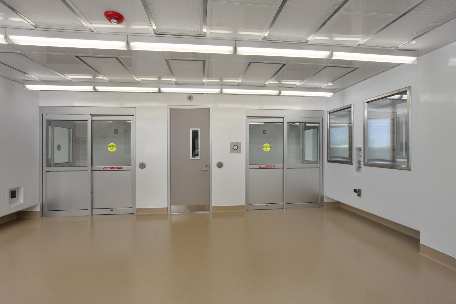 Logistics and Technology Building | RTI Surgical, Inc.