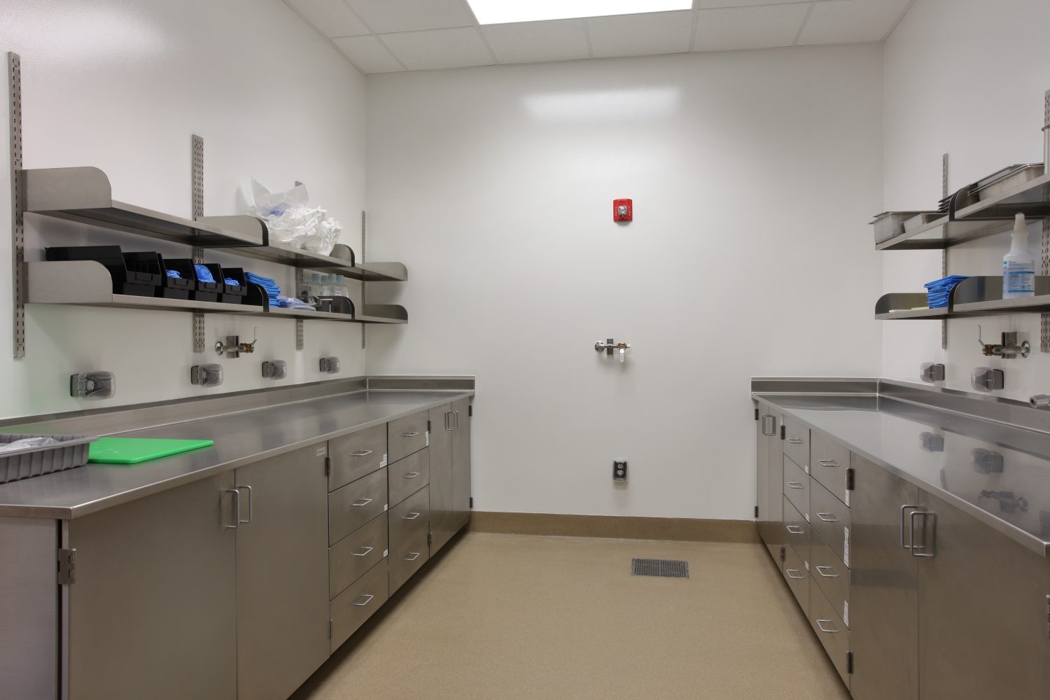 Logistics and Technology Building | RTI Surgical, Inc.